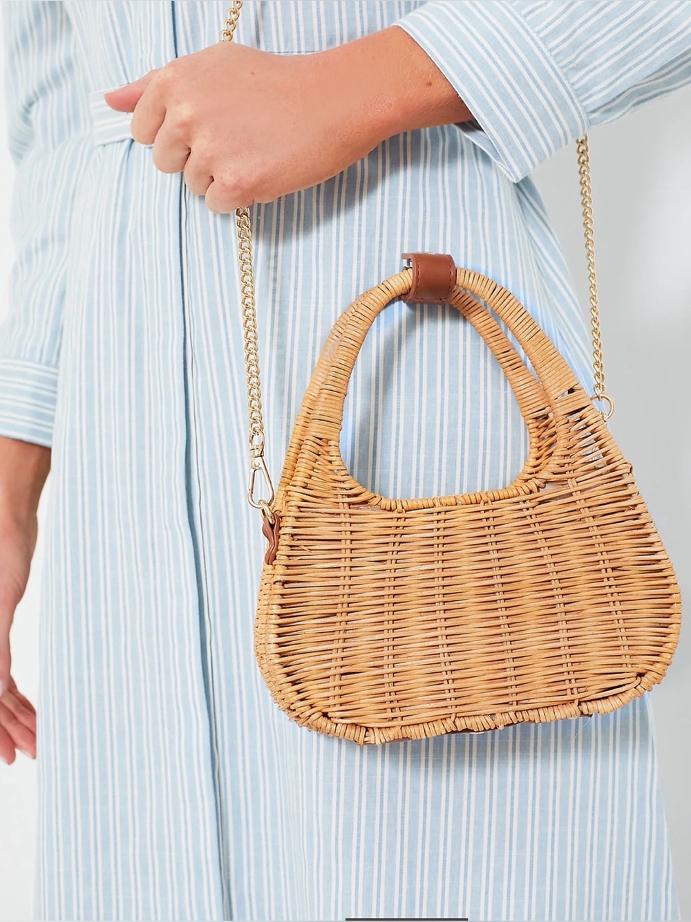 Tuckernuck Wicker Mini Bag with Brown Leather Trim and Gold Chain - Picture 3 of 12